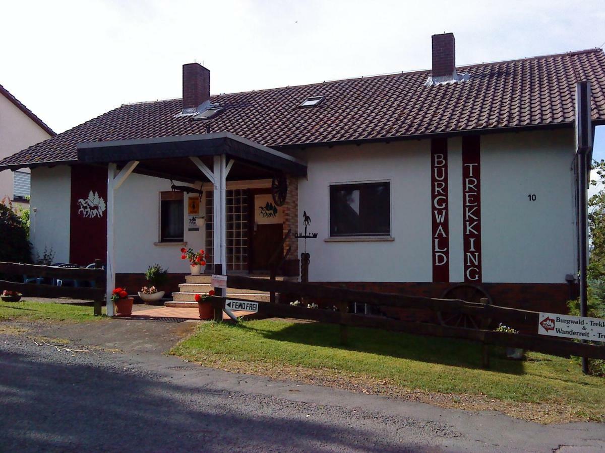 Gaestehaus Burgwald-Trekking Mittelsimtshausen Eksteriør bilde